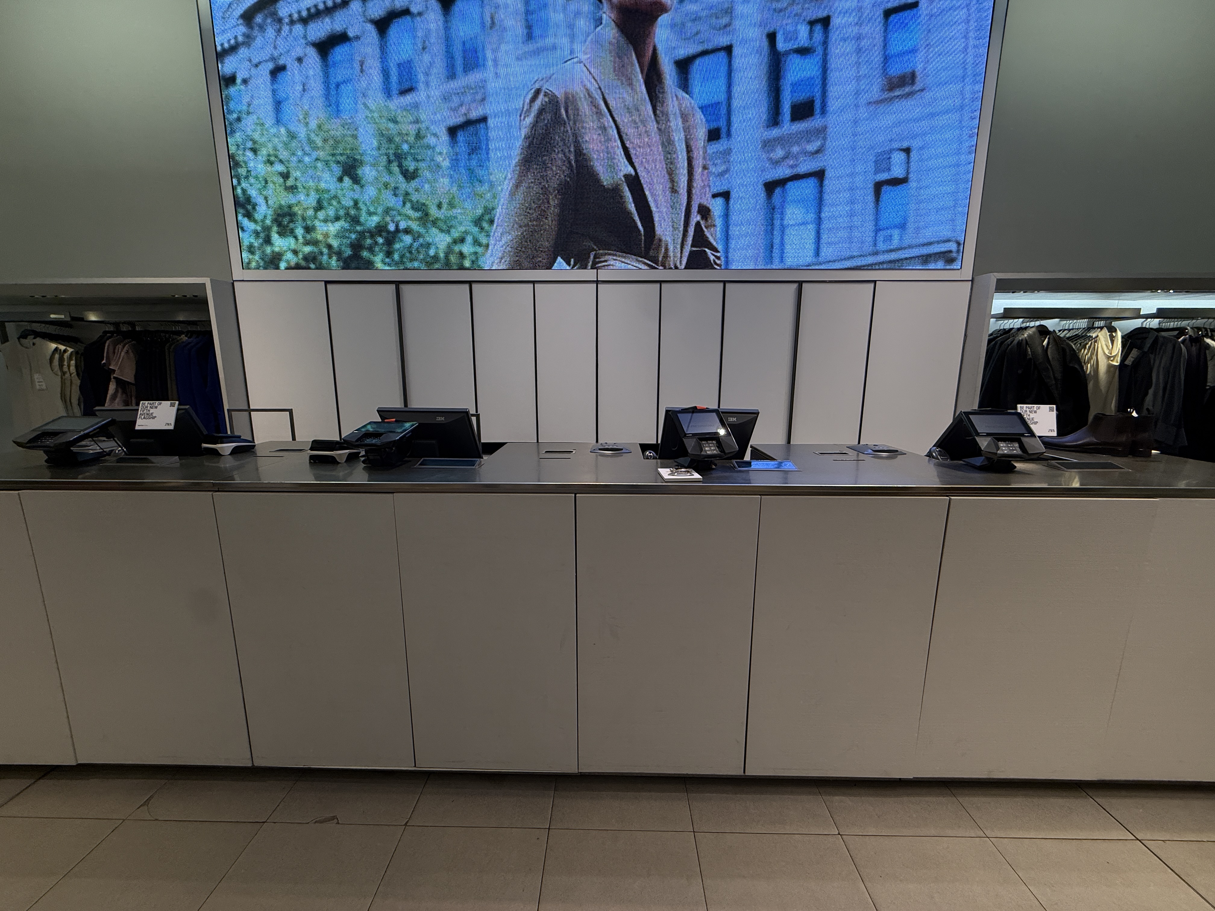 Zara Store Cashier