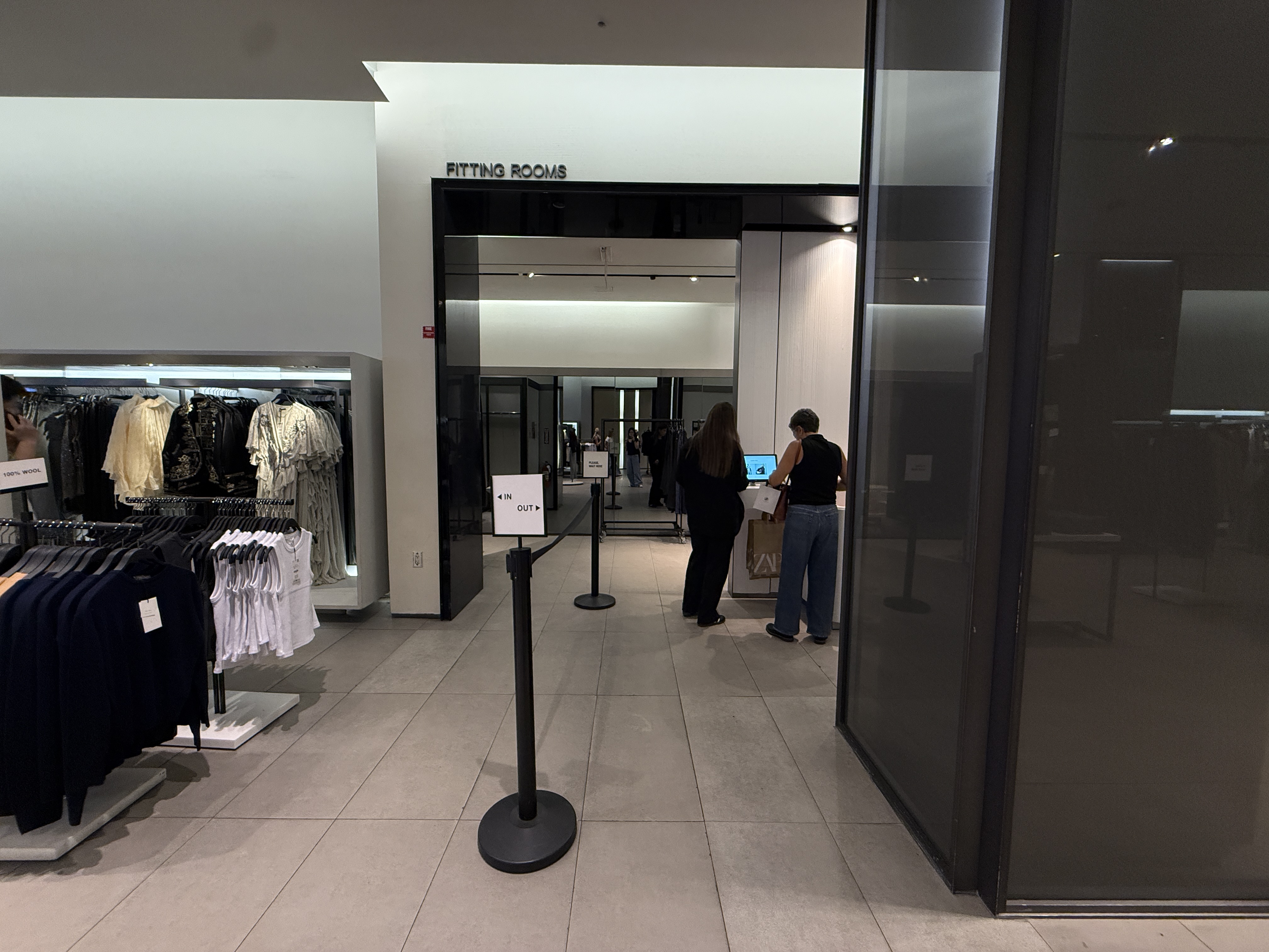 Fitting Room 1